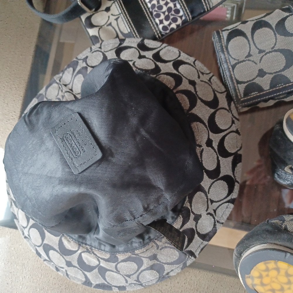 Coach Bundle - image 4